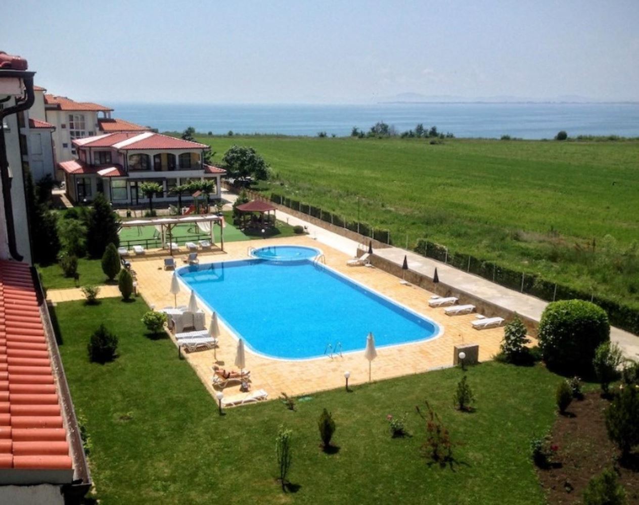 Sea View in Front of Your Window and a Swimming Pool in Front of the Building – Wonderful Apartment in Ravda, Ready to Move In