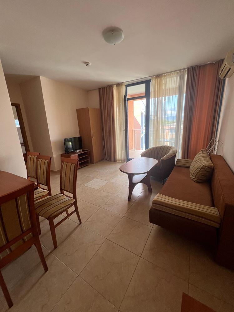 Spacious apartment with one bedroom in Sunny Beach with pool view
