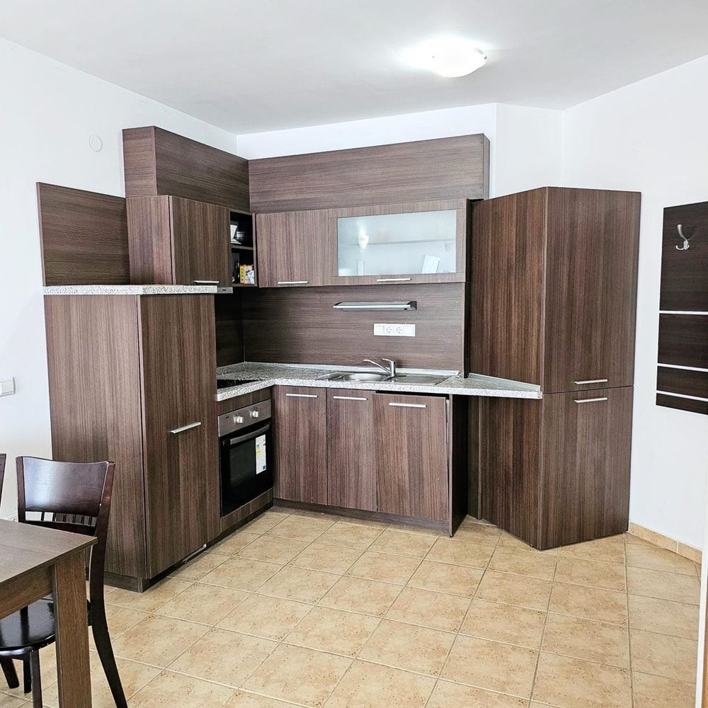 Studio next to the sea - Pomorie, complex with amenities and low monthly fees