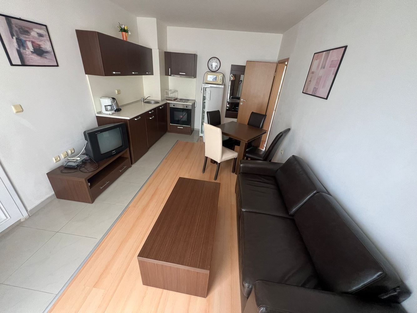Two-bedroom apartment in a modern complex – fully furnished and ready for your new life