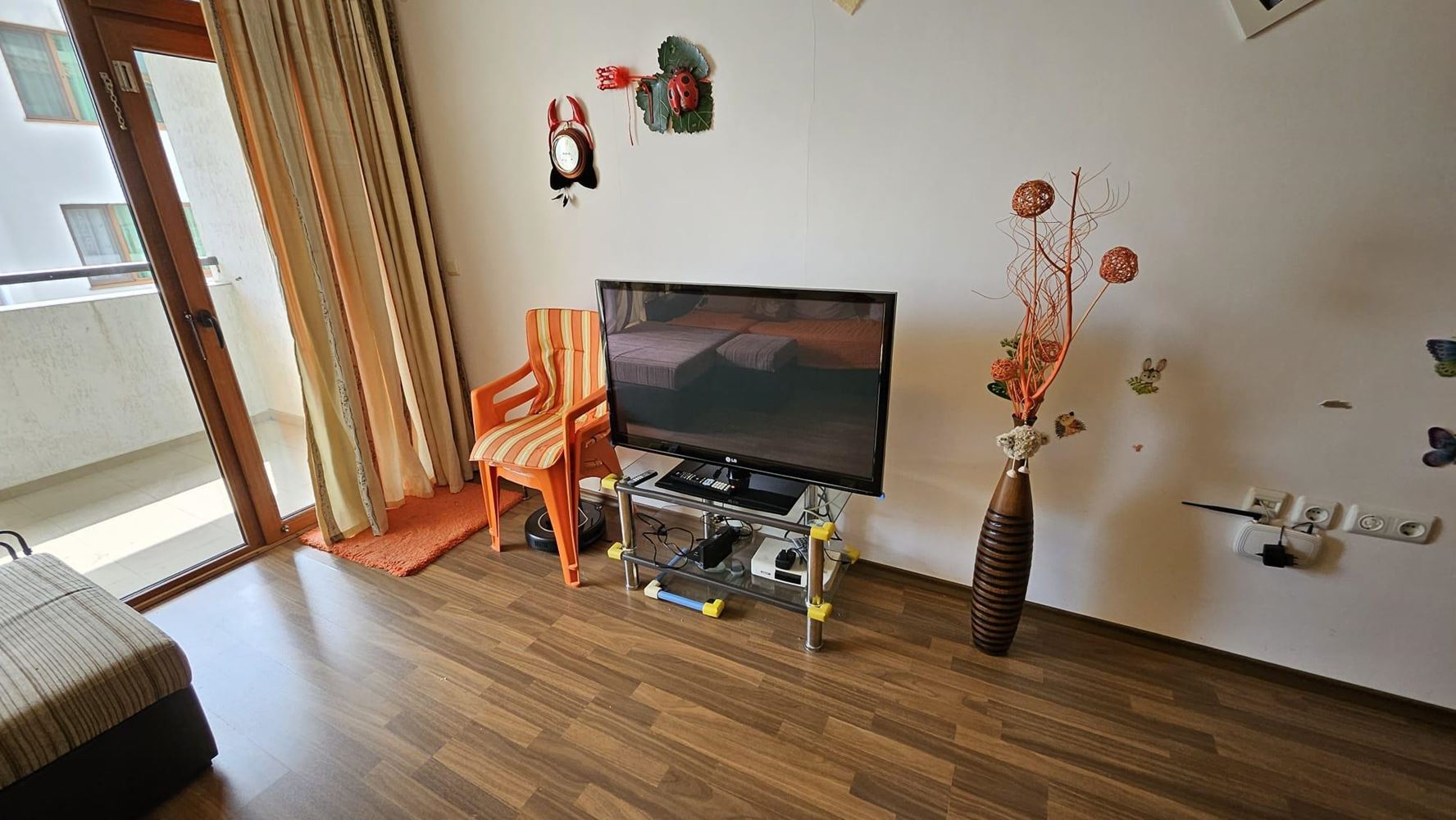 Seaside comfort just steps from the beach – one-bedroom apartment with sea view in Sveti Vlas