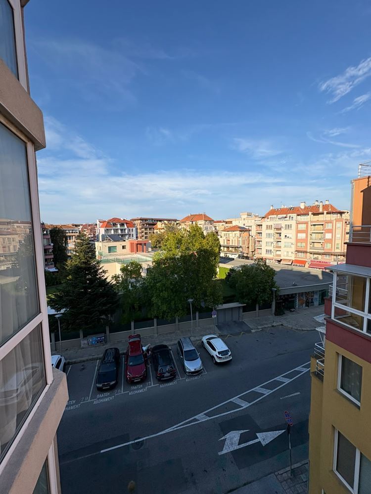 Furnished South-Facing Studio 400 Metres from the Sea in Pomorie