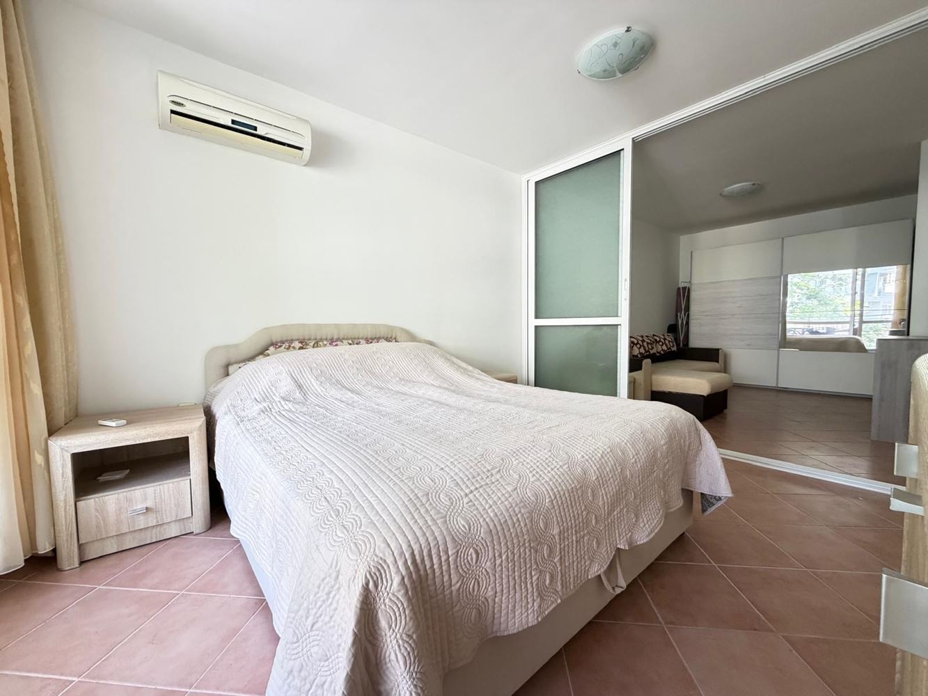 Spacious one-bedroom apartment in Pomorie – with a large terrace and excellent investment potential