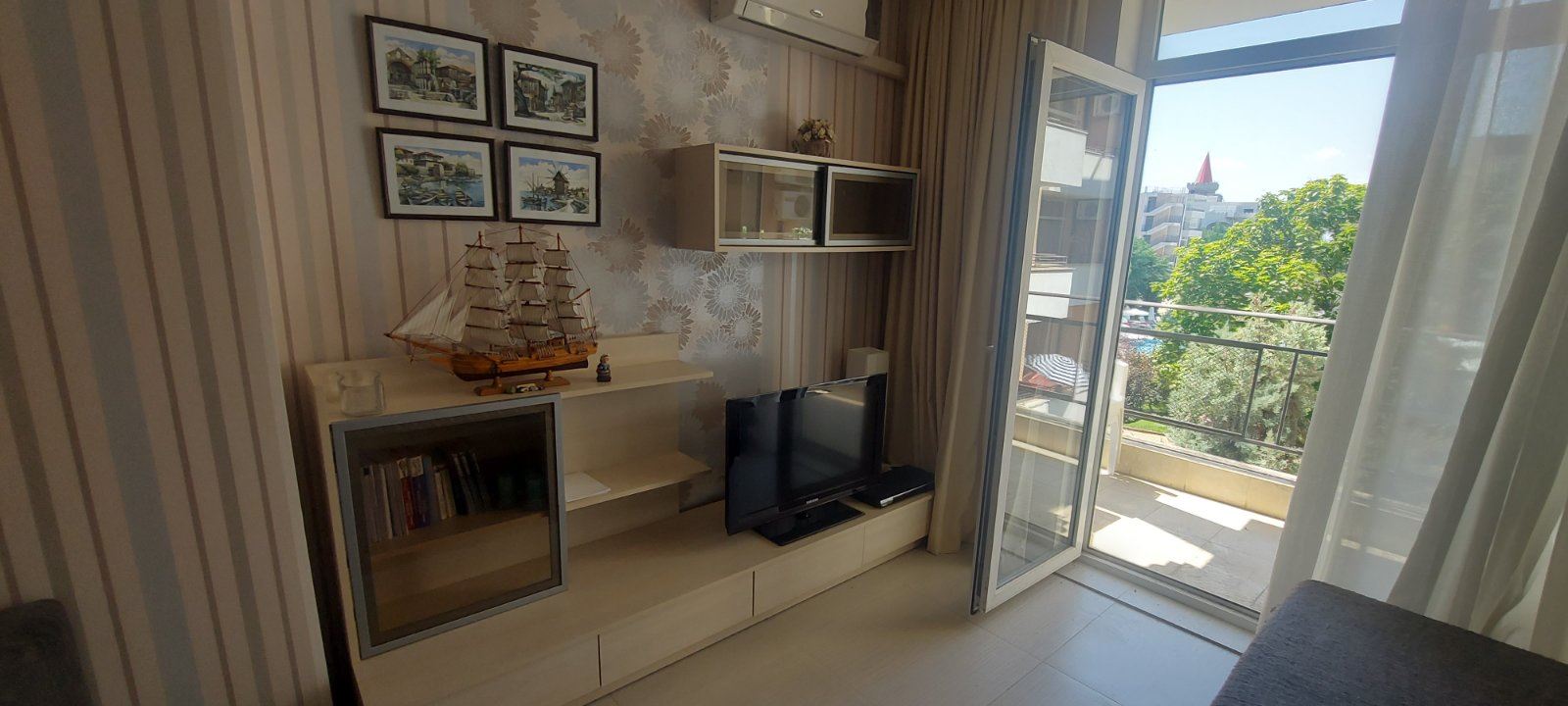 Spacious one-bedroom apartment in a gated complex in Sunny Beach – comfort, tranquillity and an excellent environment