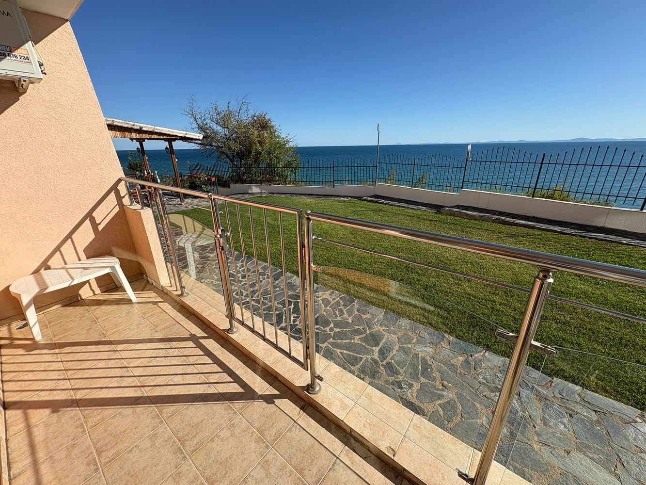 First Line in Sveti Vlas – Spacious One-Bedroom Apartment with Sea View