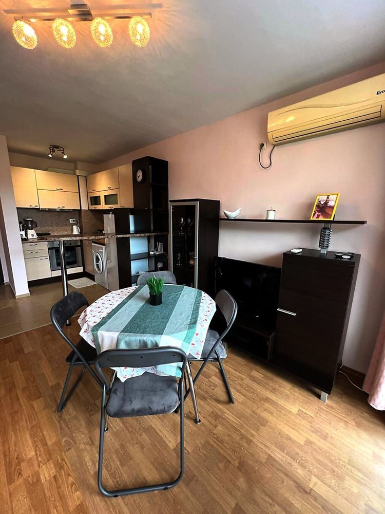 Spacious Studio with Pool View in Sunny Beach – Fully Furnished
