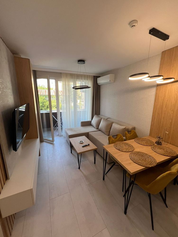 Luxury One-Bedroom Apartment in a New Complex – Ideal Seaside Home and Investment
