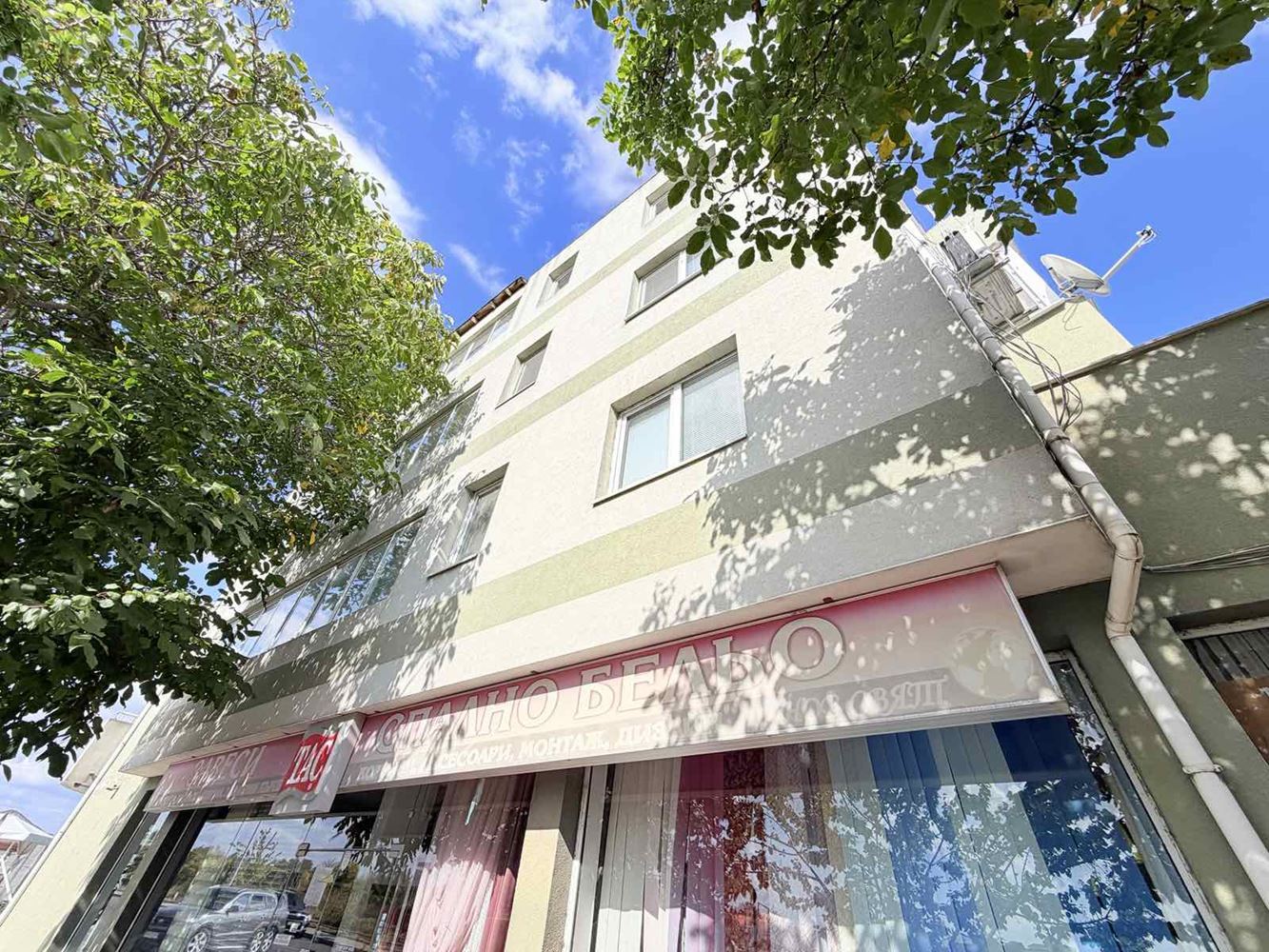 Three-room apartment in Ravda with sea view and no maintenance fee! 