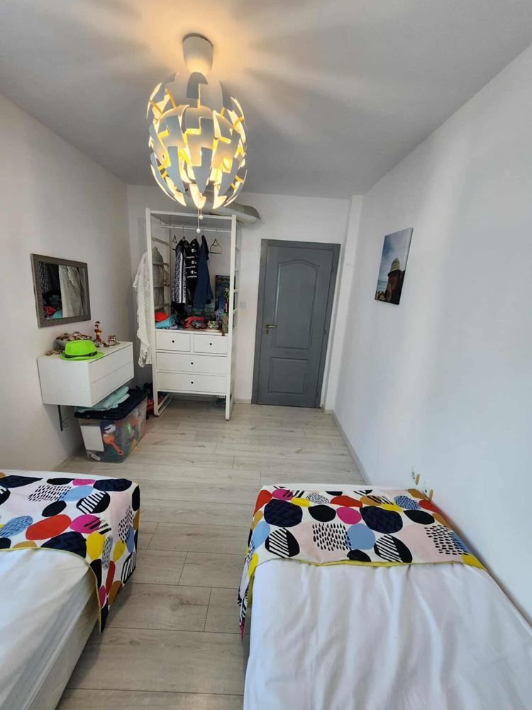 Two-bedroom apartment with pool view in Sveti Vlas – comfort, style and excellent location