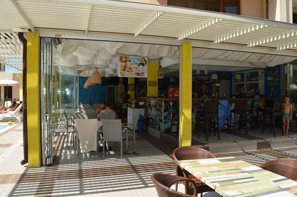 One-bedroom apartment with panoramic views and excellent location in Sunny Beach