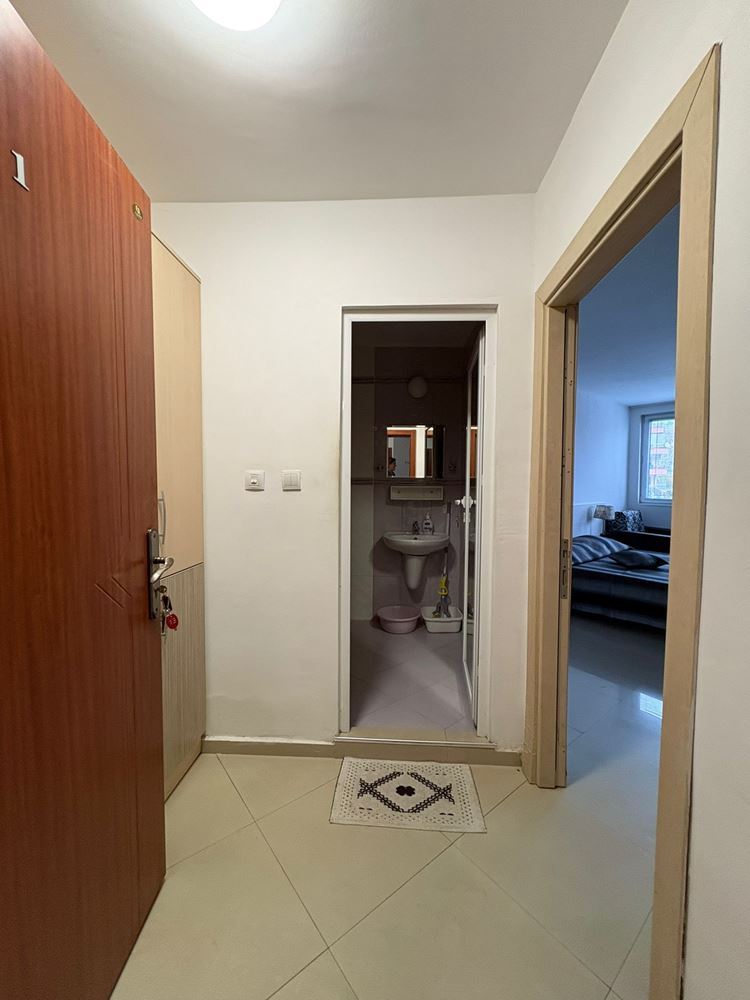 Spacious fully furnished studio in Pomorie – east exposure and excellent location 400 m from the sea