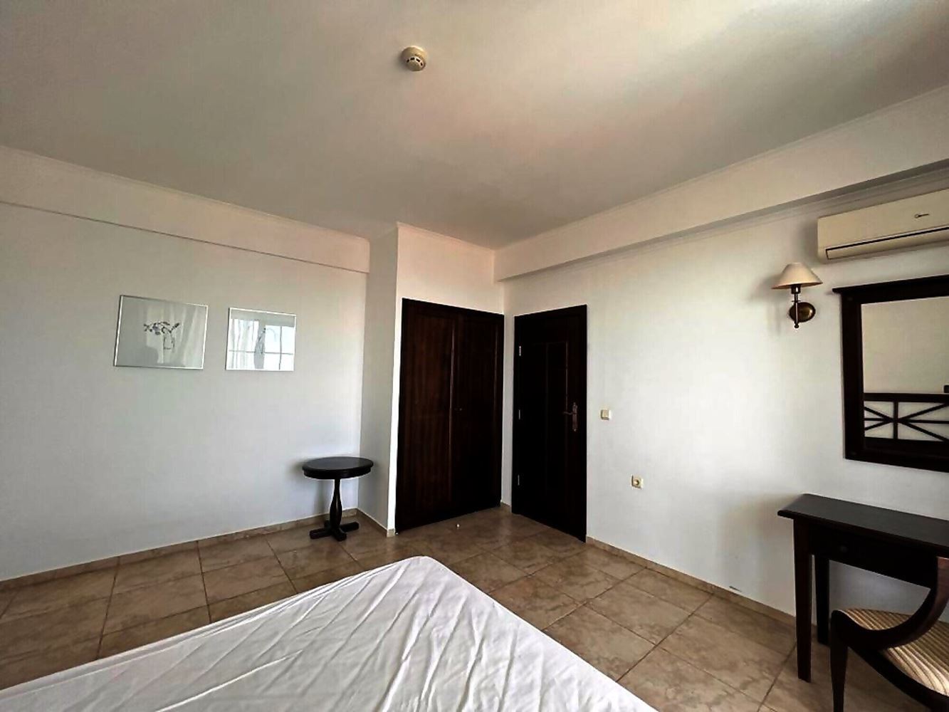 Wonderful One-Bedroom Apartment with Sea Views in a Luxury Seafront Complex in Obzor
