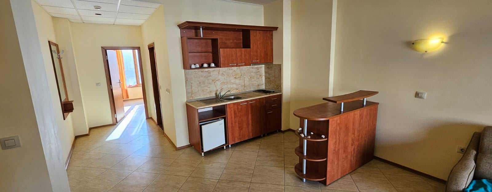 Spacious One-Bedroom Apartment with Pool View – Fully Furnished, with Act 16 and Ready to Move In