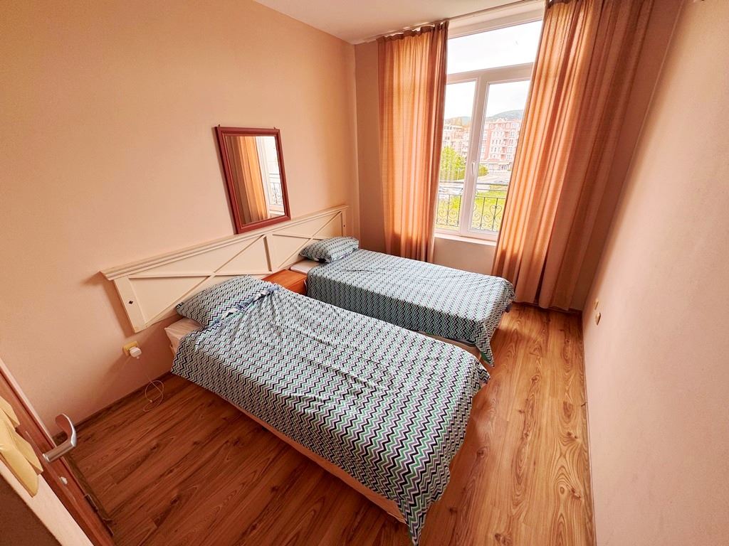 One-bedroom apartment with pool view in a prestigious complex in Sunny Beach