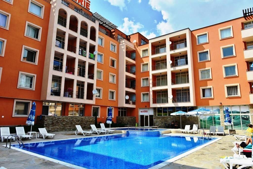 One-bedroom apartment near Cacao Beach – excellent investment and perfect seaside home
