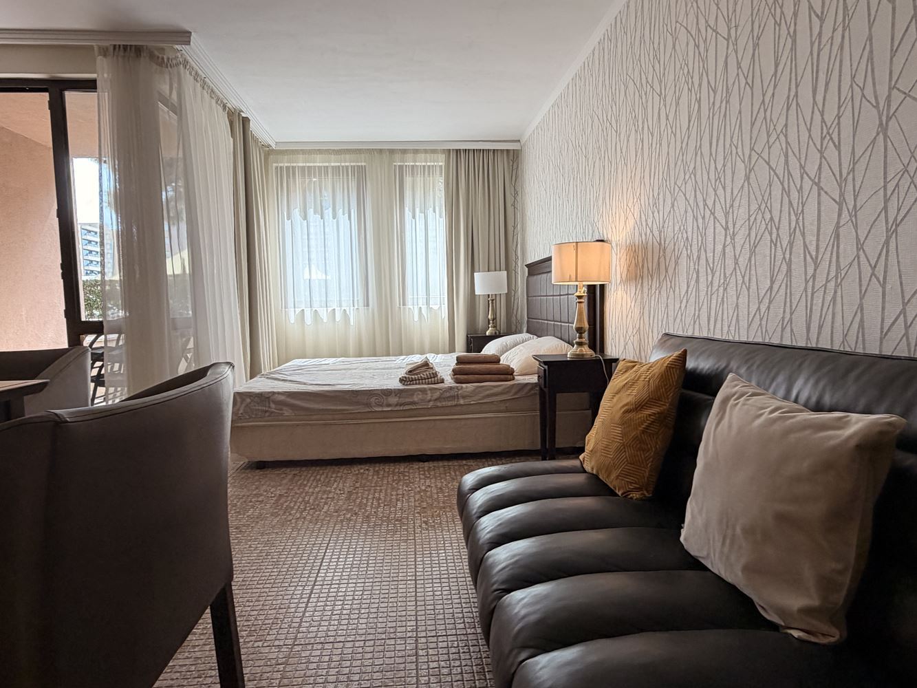 Exclusive studio with garden and direct pool access – 100 m from the sea in Sunny Beach