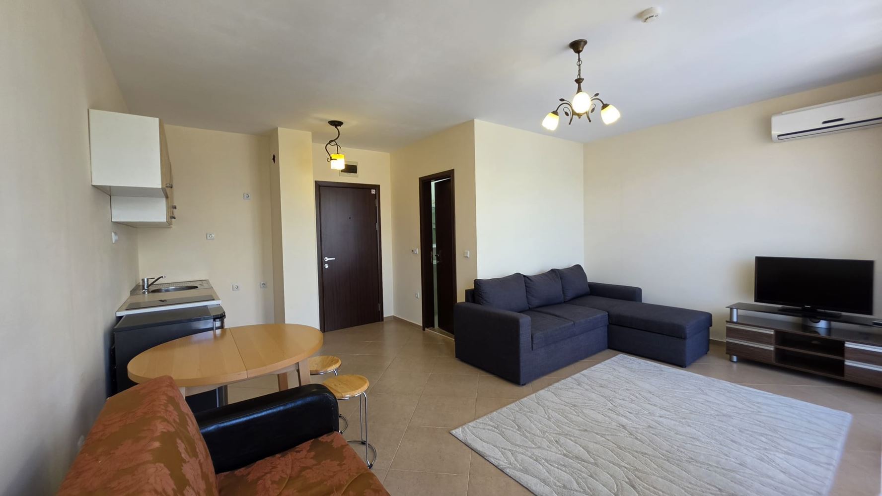 Cosy Studio with Excellent Amenities and Year-Round Living Potential in Sunny Beach