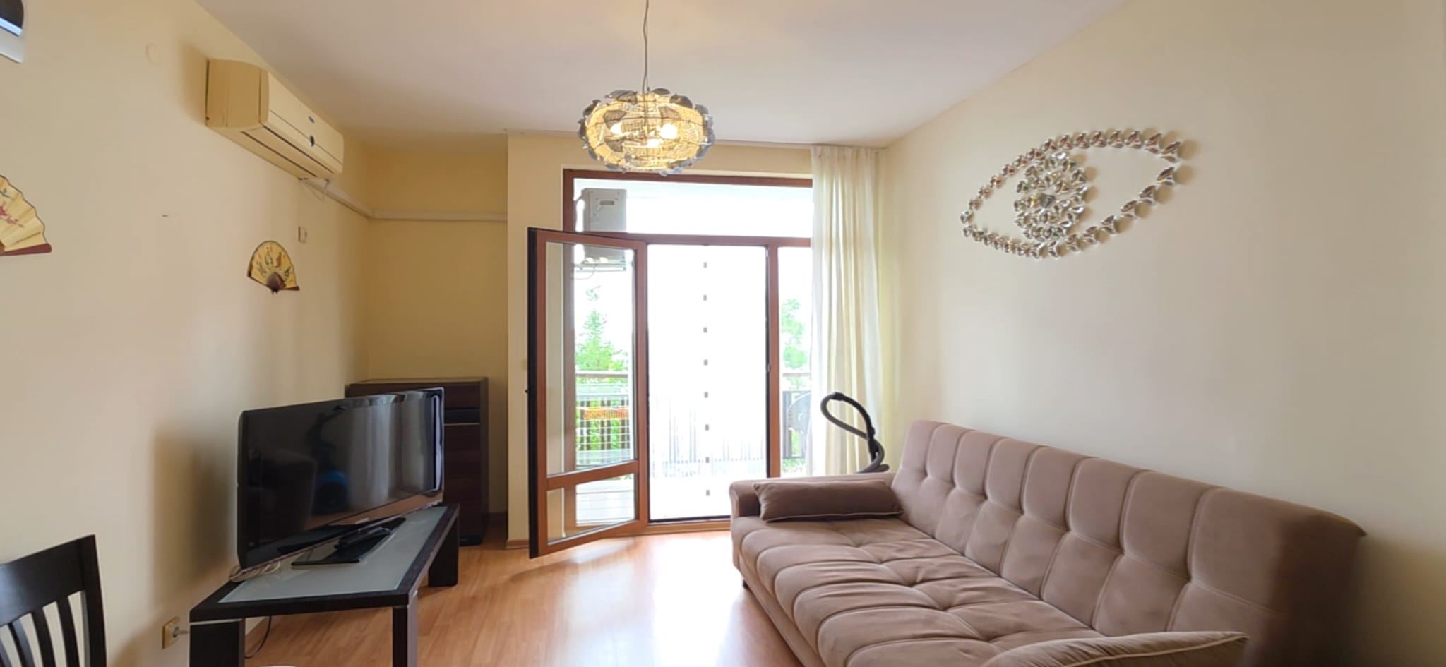 One-Bedroom Apartment with Frontal Sea View on the First Line in Sveti Vlas