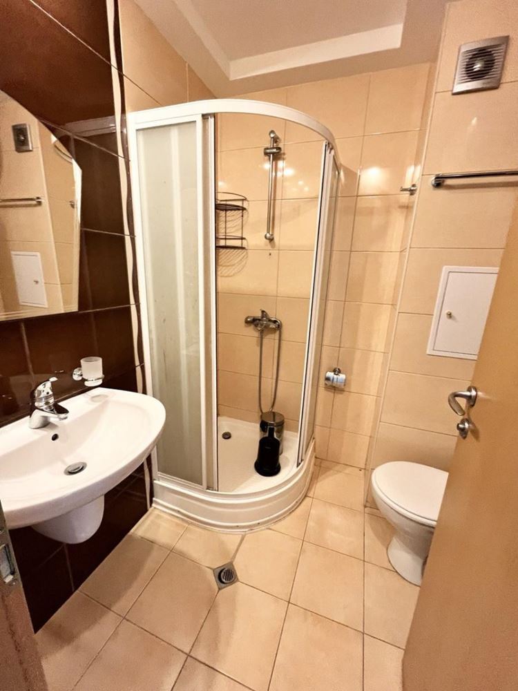 Spacious One-Bedroom Apartment with Pool View in an Excellent Maintained Complex in Pomorie