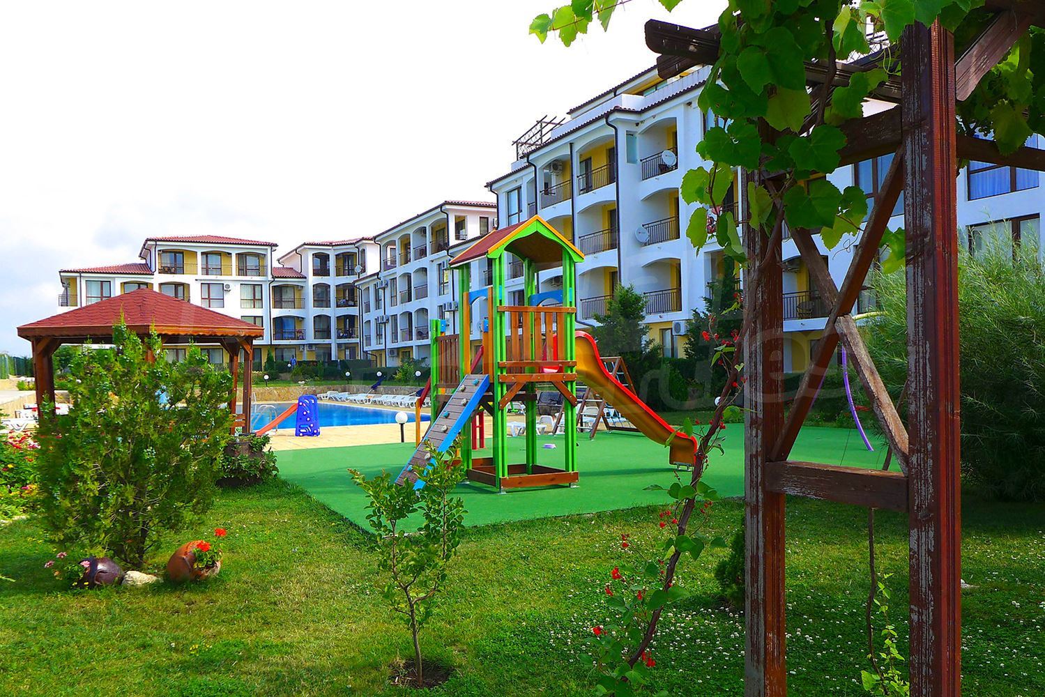 Sea View in Front of Your Window and a Swimming Pool in Front of the Building – Wonderful Apartment in Ravda, Ready to Move In