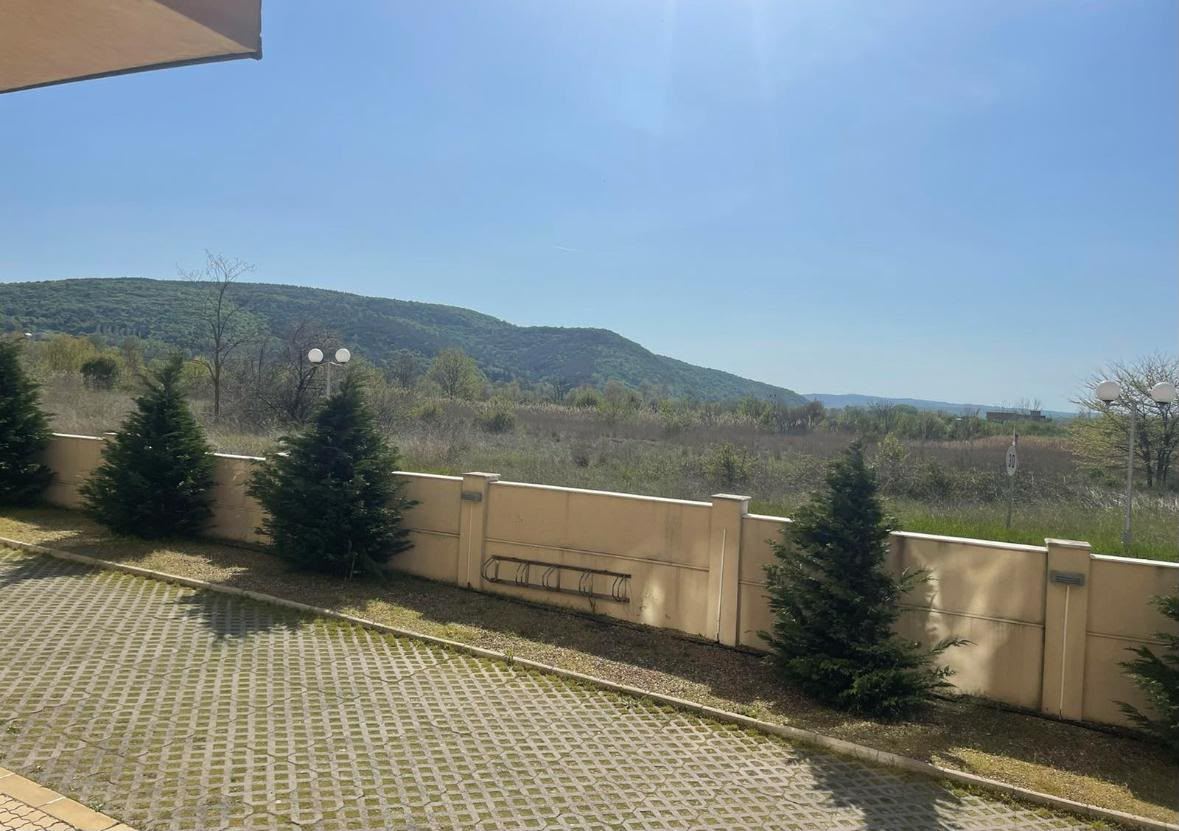 Spacious Two-Bedroom Apartment on the First Sea Line in Obzor with Panoramic Sea View