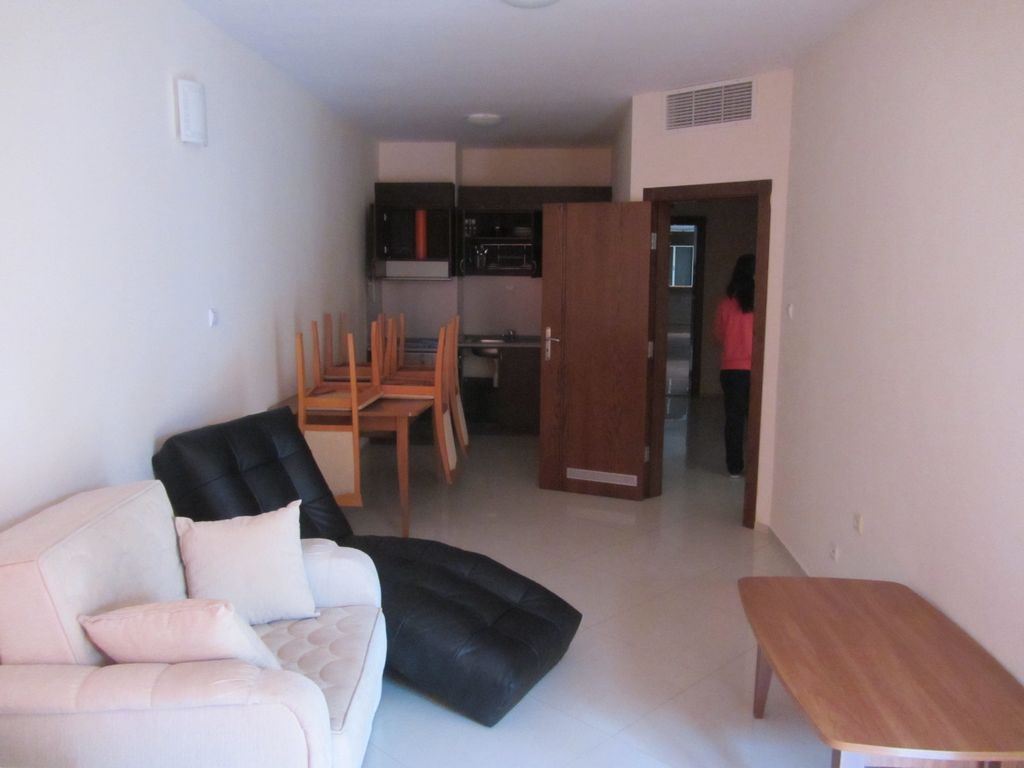 First line to Butamyata Beach! Furnished one-bedroom apartment with partial sea view in Sinemorets