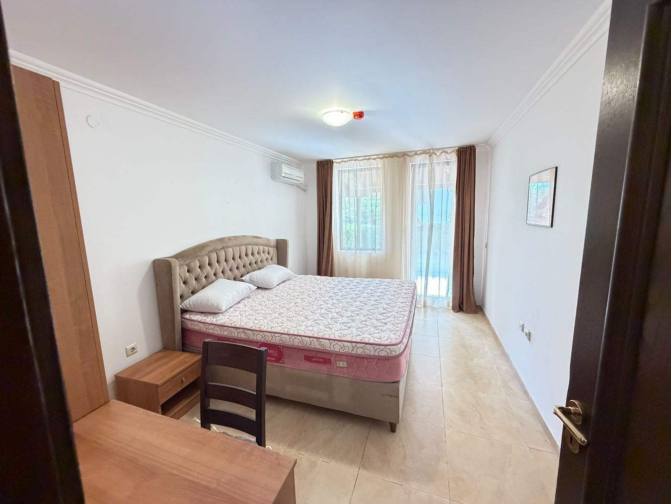 Seafront Apartment with Direct Beach Access in Sveti Vlas – Private Garden Attached to the Apartment