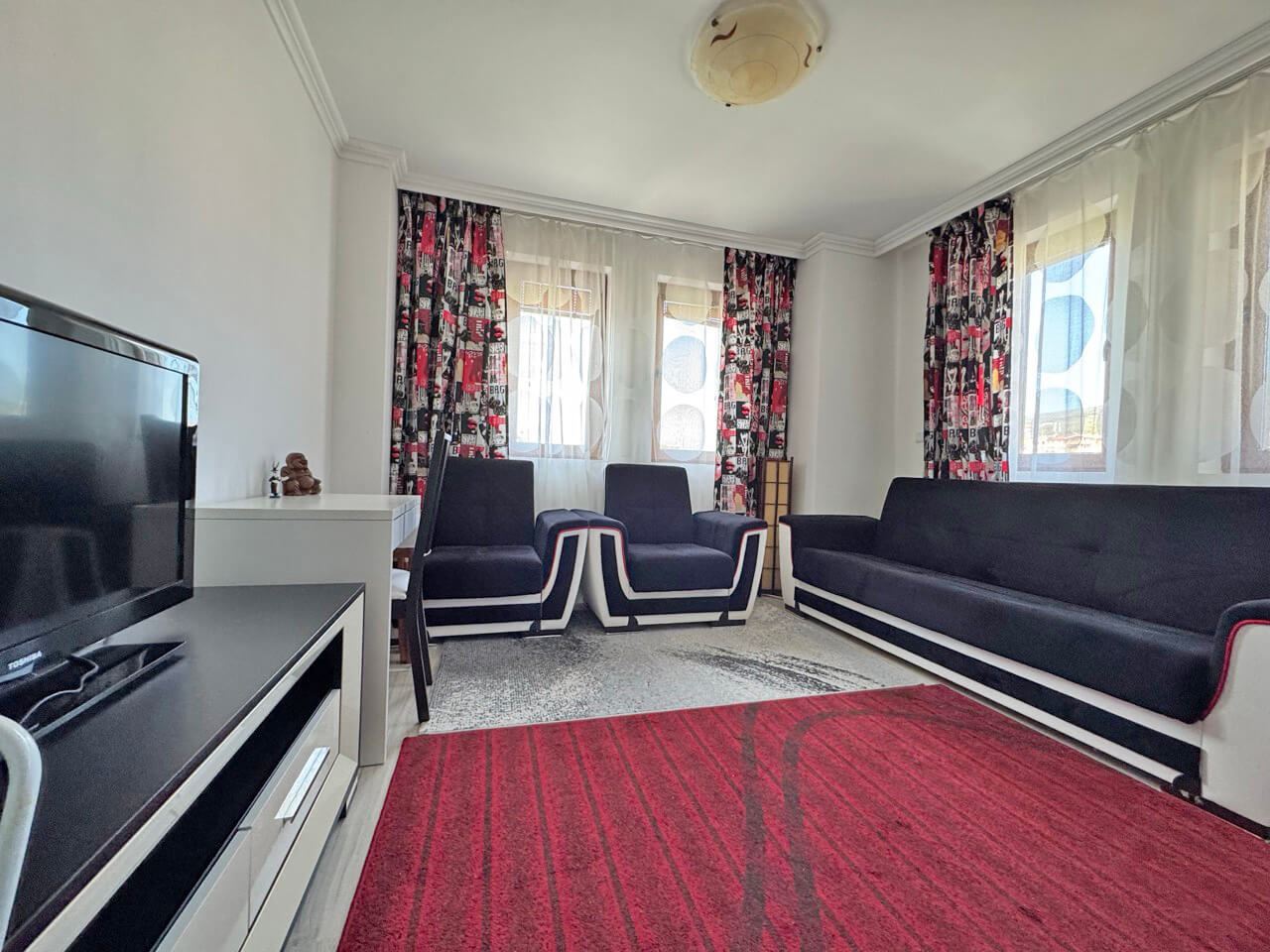 Spacious two-bedroom apartment in a boutique complex just meters from the sea in Sveti Vlas