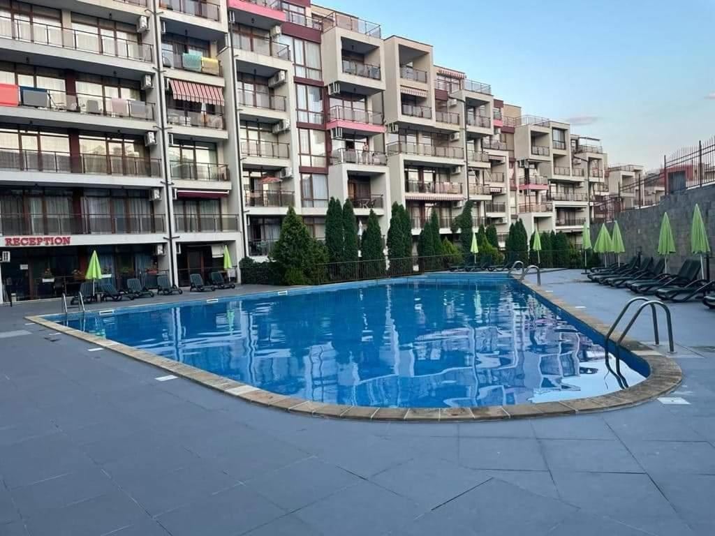 Studio with Pool View in Sveti Vlas – an Excellent Option for Investment, Living or Summer Holidays