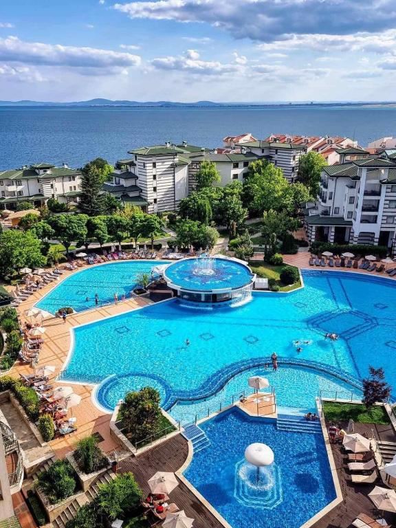 Spacious studio on the first line in Ravda – perfect investment, luxury complex and comfort by the sea