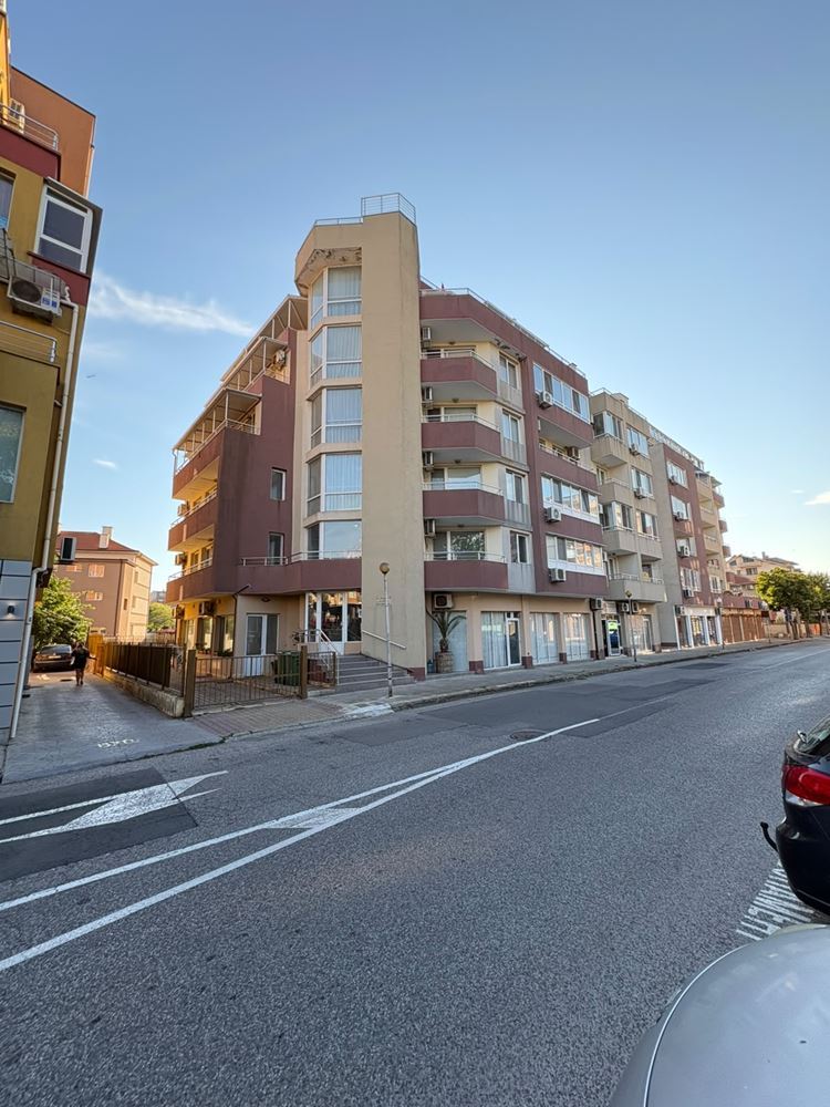 Furnished South-Facing Studio 400 Metres from the Sea in Pomorie