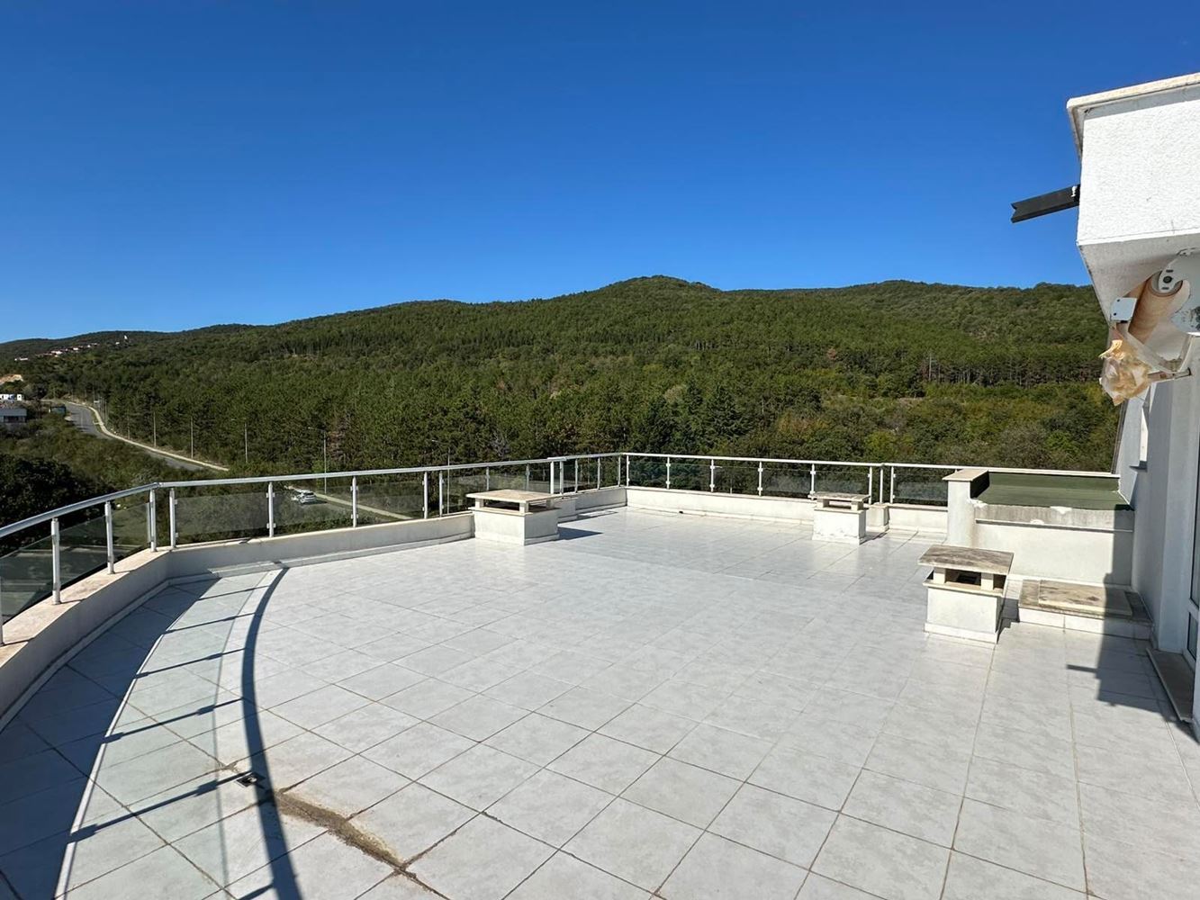 First-Line Sea Property in Sveti Vlas – Impressive Three-Bedroom Maisonette with Panoramic View and Huge Terrace