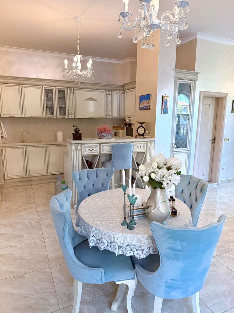 Luxury duplex apartment with spacious veranda and pool view in Sveti Vlas