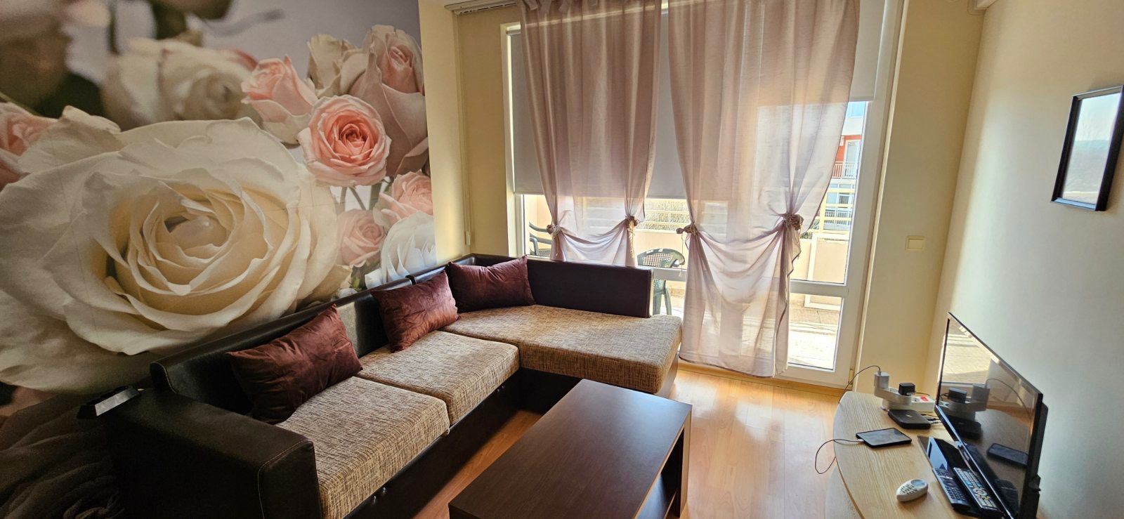Stylish Studio with Terrace and Excellent Amenities in Sunny Beach