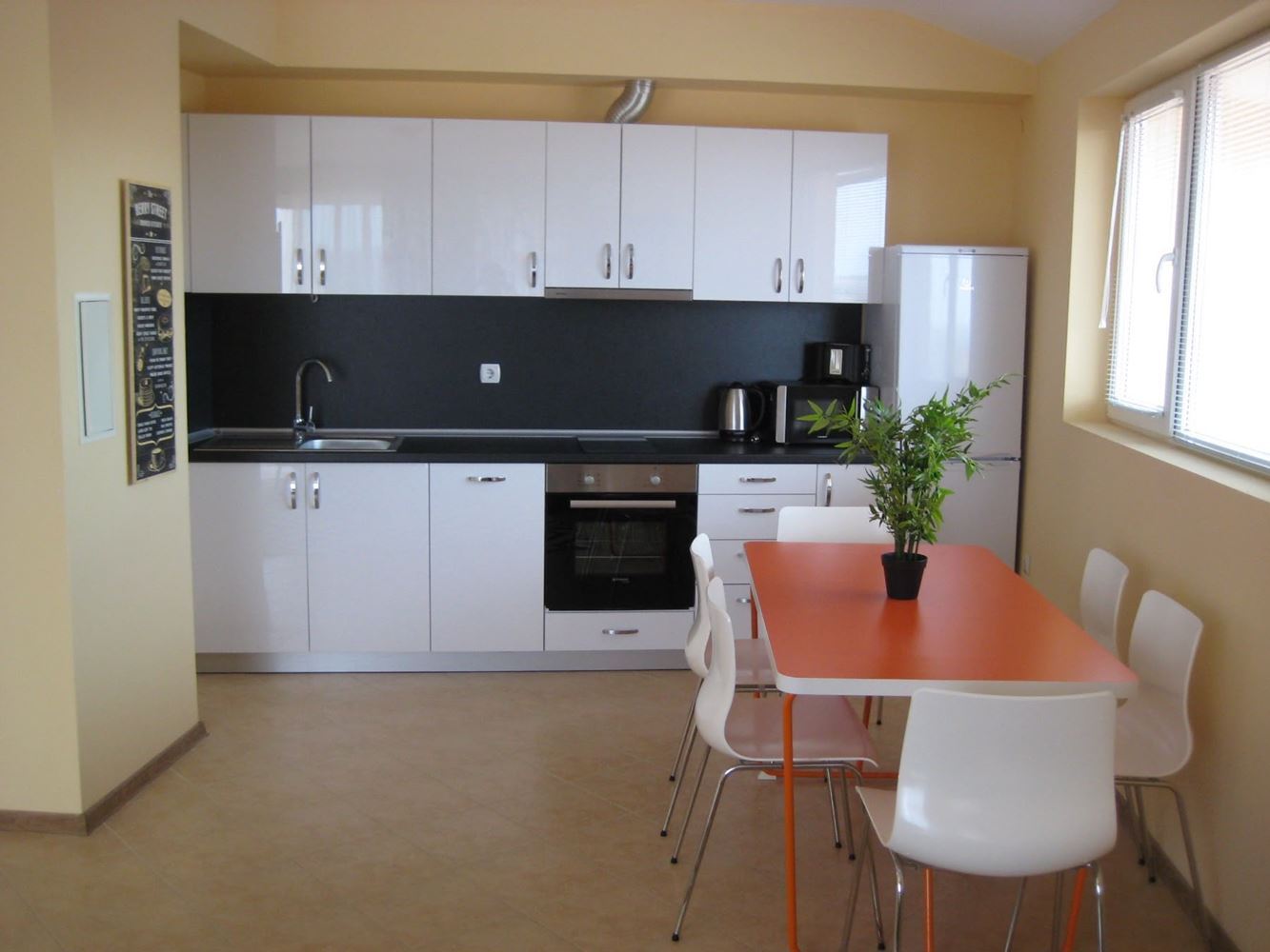 Sunny Beach: Fully Furnished and Equipped Two-Bedroom Apartment in an Excellent Well-Maintained Complex