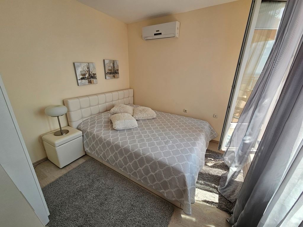 Luxury panoramic apartment on the first line of the sea with two bedrooms and an enormous terrace