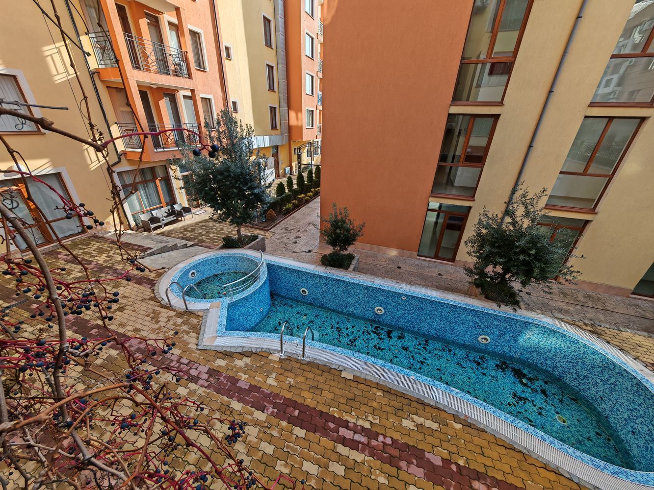 Two-Bedroom Apartment in Sveti Vlas with Excellent Amenities in a Gated Complex