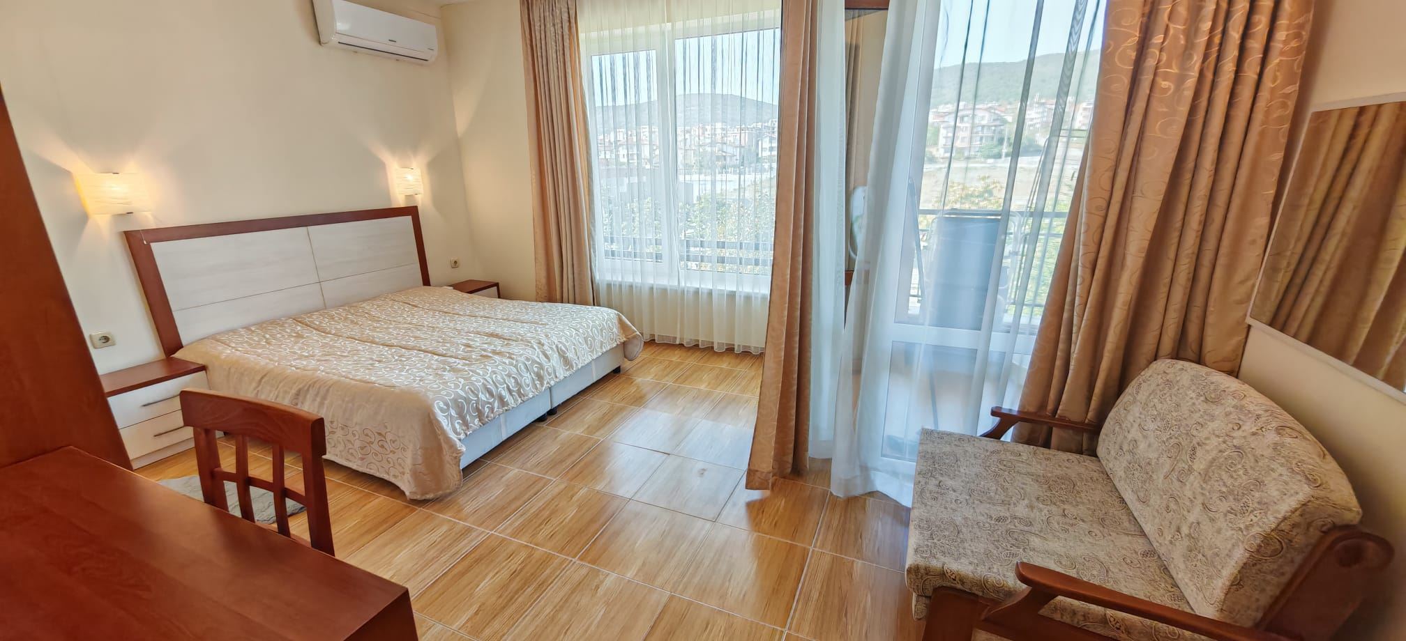Panoramic sea and pool views – spacious apartment with two bedrooms in Sveti Vlas