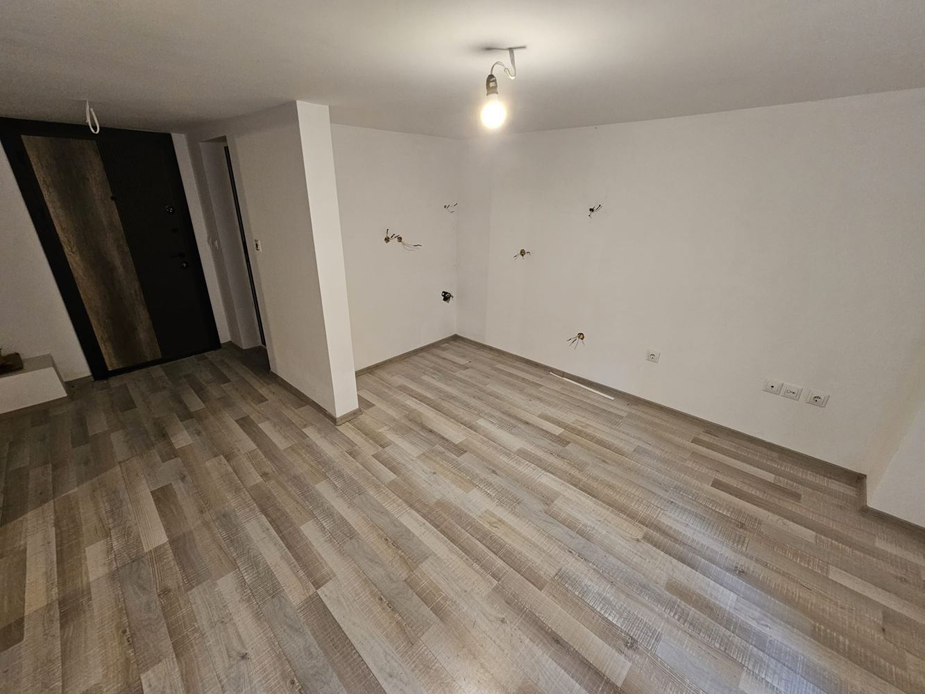 One-bedroom apartment in Sveti Vlas – bright semi-basement, ready to move in, no maintenance fee