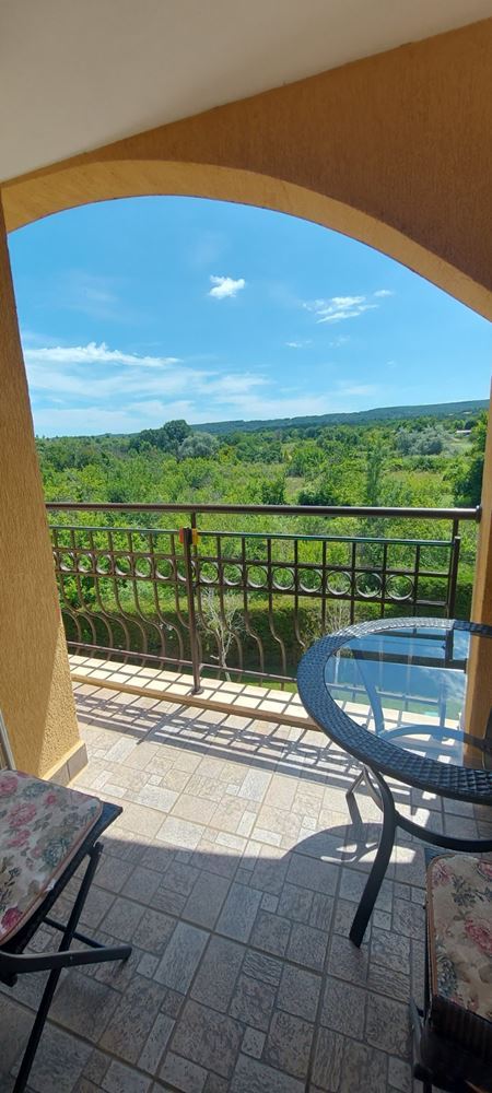 Spacious Studio in a Complex in Obzor, Surrounded by Greenery and a Short Walk from the Sea