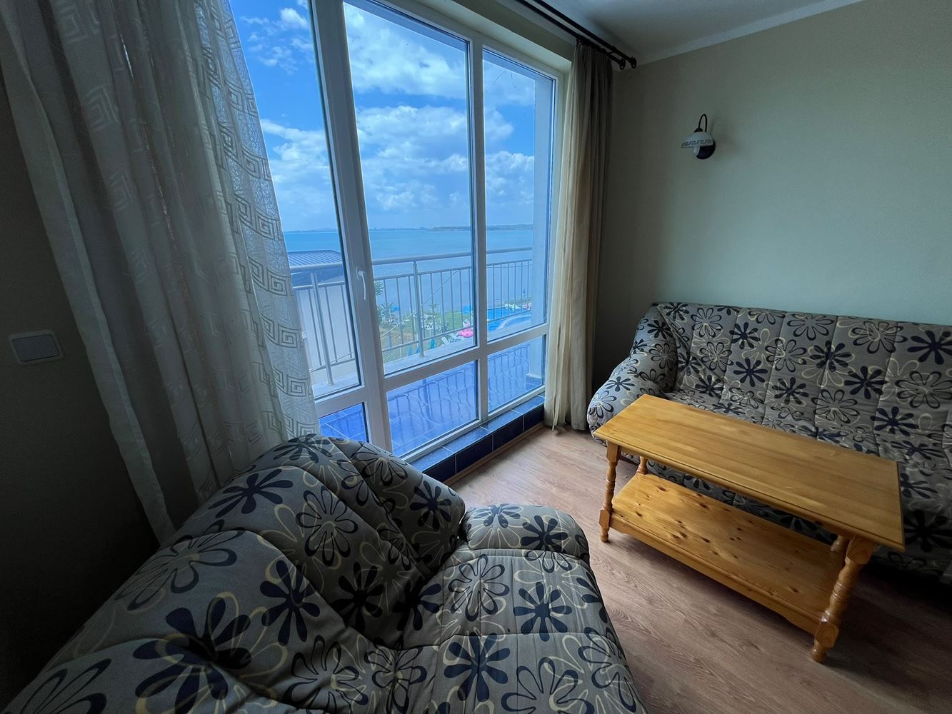 Apartment with two bedrooms on the first line in Pomorie with an impressive sea panorama
