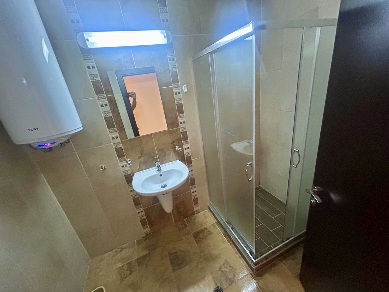 Spacious three-room apartment with pool view and excellent amenities in Nessebar