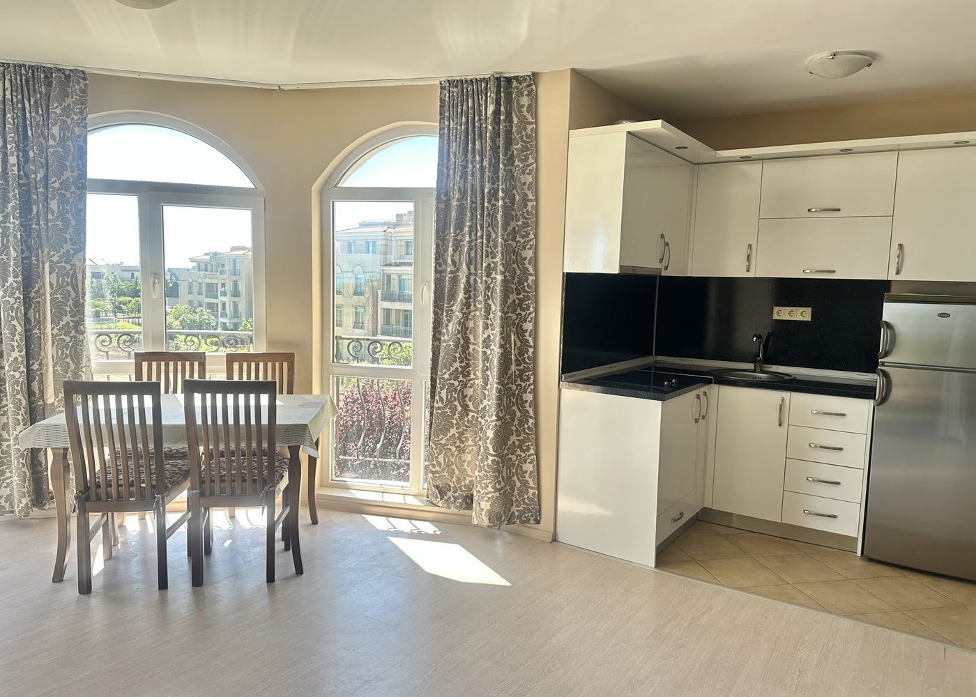 Spacious one-bedroom apartment with panoramic sea view in Chernomorets – a ready home by the sea