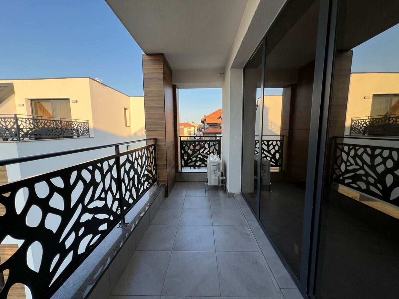 Luxury One-Bedroom Apartment 50 Meters from the Beach in Sozopol – No Maintenance Fee