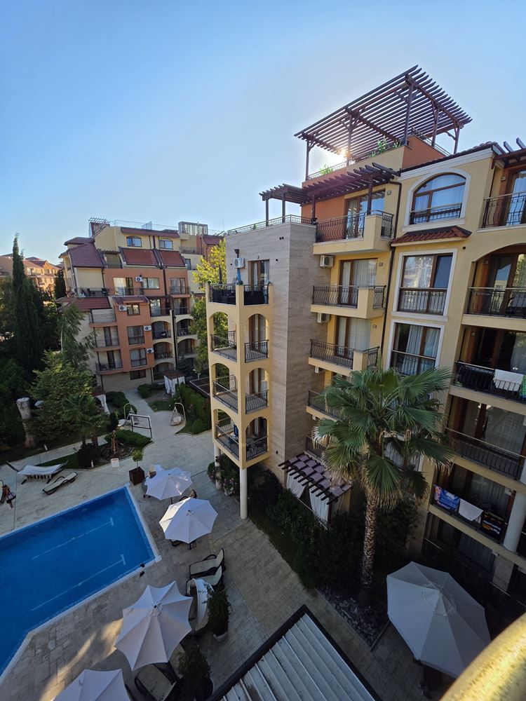 Wonderful one-bedroom apartment in a complex in Sunny Beach – pool view; style and comfort