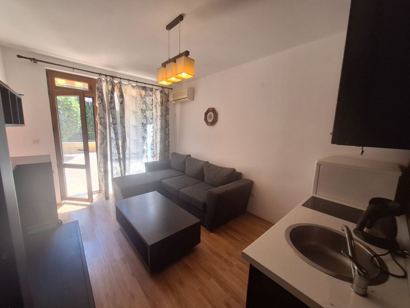 Cozy Ground-Floor One-Bedroom Apartment 300 Meters from the Sea in Sveti Vlas