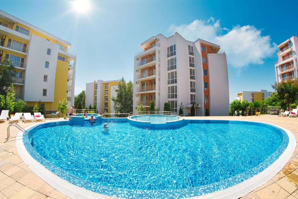 Apartment with One Bedroom and Panoramic Sea View in a Luxury Complex with Multiple Services