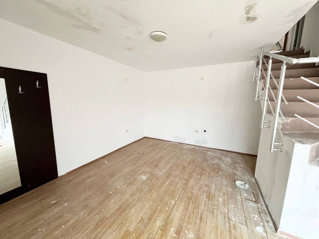 Spacious Two-Bedroom Maisonette Between Ravda and Nessebar – 200 Metres from the Beach, No Maintenance Fee!