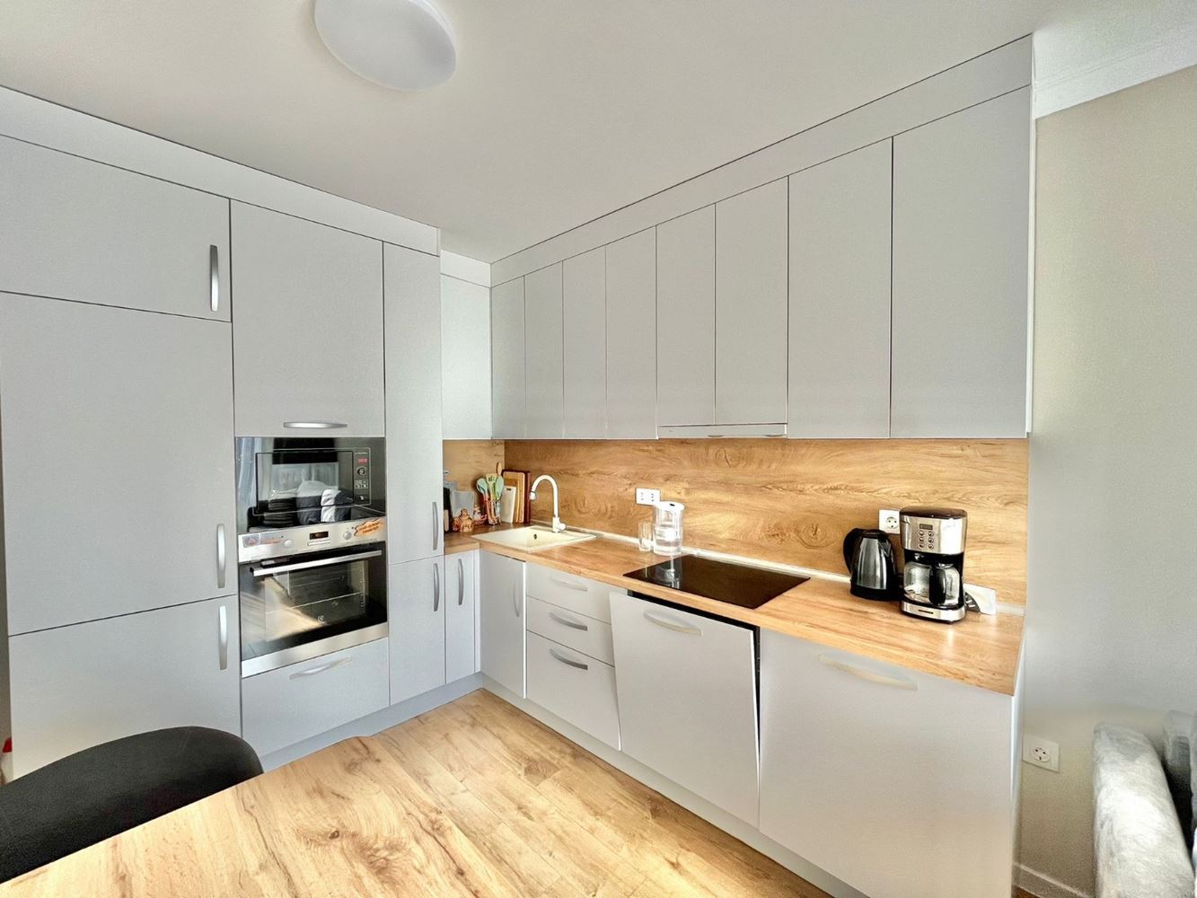 Two-level apartment with two bedrooms in the centre of Ravda – luxury, comfort and excellent location close to the sea