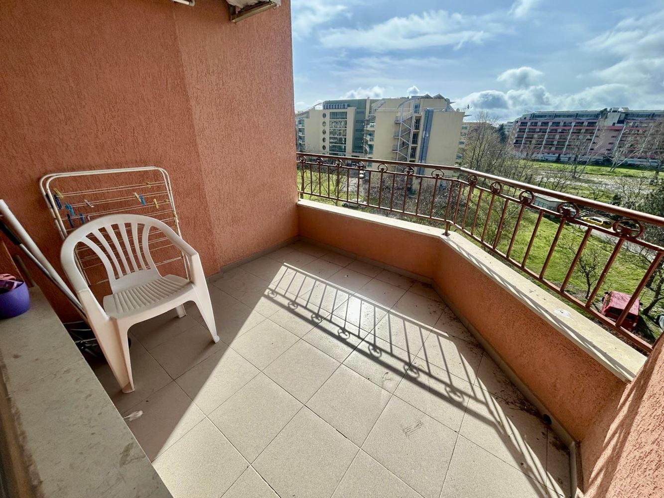 One-bedroom apartment in the central part of Sunny Beach with pool view